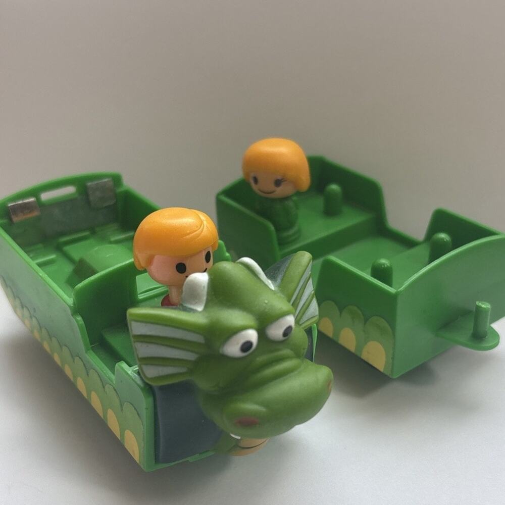 Vintage Disney Pete's Dragon Elliot Plastic Miniature Toy Car Vehicle Lot 70S
